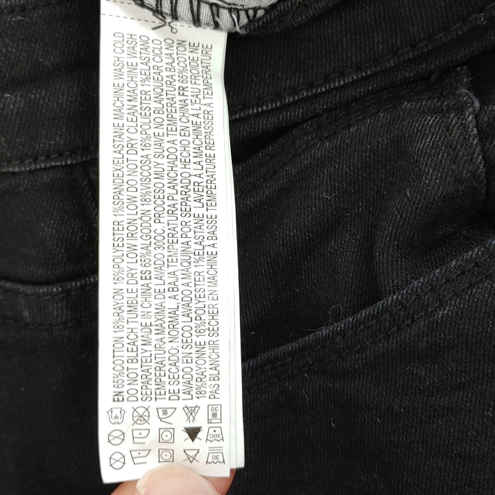 Forever 21 Black Skinny Jeans - Picture 8 of 10
